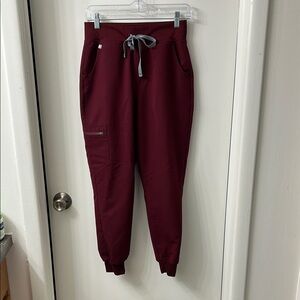 Figs Red Ankle Cropped Pants with Elastic Waistband